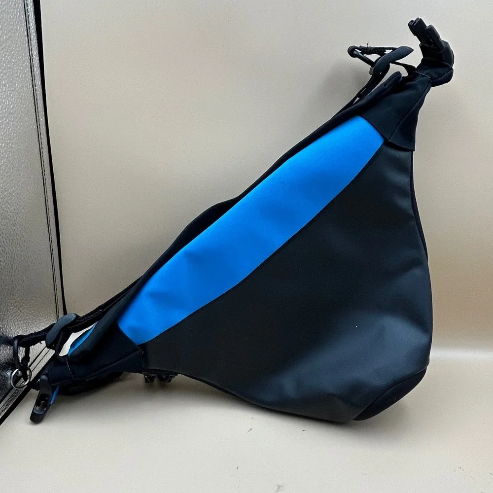 Miggo Agua Stormproof Holster SLR BB 35 Blac Blue Camera Bag IPX3 MW AG-SLR BB35